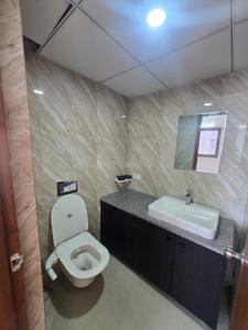 Bathroom Image of 2300 Sq.ft 3 BHK Apartment / Flat for rent in Indraprasth Greens, Shyamal Ahmedabad for Rs. 50000