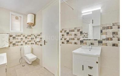 Bathroom Image of Stay Luxury pg in Sector 40, Gurgaon