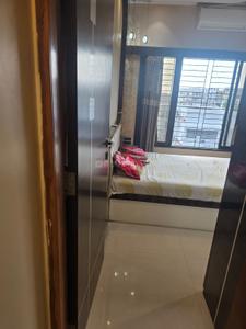Bedroom Image of 1000 Sq.ft 3 BHK Apartment / Flat for rent in Relcon Rajatdhaulagiri, Vile Parle East Mumbai for Rs. 125000