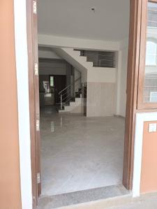 Image of 810 Sq.ft 3 BHK Duplex for rent in Maple Bunglows 3, Lambha, Ahmedabad for Rs. 18000
