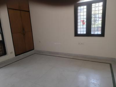 Bedroom Image of 1490 Sq.ft 3 BHK Apartment / Flat for sale in Ramprastha Pearl Court, Vaishali Ghaziabad for Rs. 21050000