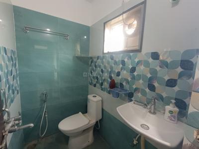Image of 1751 Sq.ft 3 BHK Apartment / Flat for rent in Serilingampally, Hyderabad for Rs. 40000