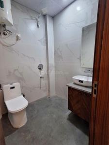 Bathroom Image of 923 Sq.ft 1 BHK Apartment / Flat for rent in My Home Navadweepa, Hitech City Hyderabad for Rs. 12500