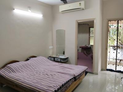 Bedroom Image of 1800 Sq.ft 4 BHK Independent House for sale in Vastrapur Ahmedabad for Rs. 30000000