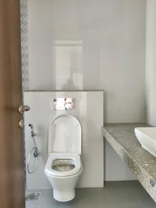 Bedroom Three Image of 999 Sq.ft 3 BHK Apartment / Flat for rent in Sheth Montana, Mulund West Mumbai for Rs. 78000