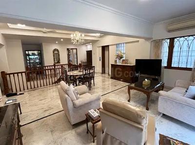 Hall Image of 5343 Sq.ft 4 BHK Independent House for sale in Amboli Nashik for Rs. 180000000
