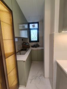 Kitchen Image of 3070 Sq.ft 4 BHK Apartment / Flat for sale in Sector 9 Gurgaon for Rs. 34400000