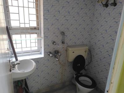Image of 900 Sq.ft 2 BHK Apartment / Flat for rent in Kasba, Kolkata for Rs. 26000