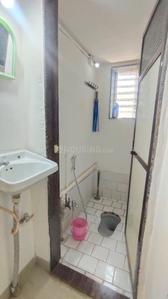Bathroom Image of 525 Sq.ft 1 BHK Apartment / Flat for rent in Dombivli West Thane for Rs. 10500