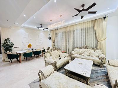 Hall Image of 3501 Sq.ft 4 BHK Apartment / Flat for sale in County 107, Sector 107 Noida for Rs. 95000000