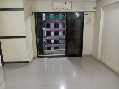 Living Room Image of 700 Sq.ft 2 BHK Apartment / Flat for sale in Romell Empress, Borivali West Mumbai for Rs. 16800000