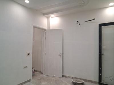 Bedroom Image of 1350 Sq.ft 3 BHK Builder Floor for sale in Mansarover Garden New Delhi for Rs. 25000000