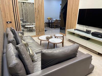 Hall Image of 2300 Sq.ft 3 BHK Apartment / Flat for sale in Transcon Flora Heights, Andheri West Mumbai for Rs. 77000000