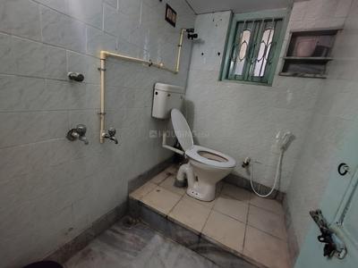 Bathroom Image of 1100 Sq.ft 3 BHK Apartment / Flat for sale in Santoshpur Kolkata for Rs. 4600000