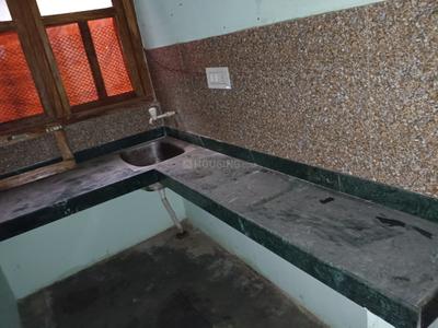 Kitchen Image of 450 Sq.ft 1.5 BHK Apartment / Flat for rent in Rani Bazar Colony Ayodhya for Rs. 6000