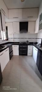 Kitchen Image of 1500 Sq.ft 3 BHK Apartment / Flat for sale in Shah Mahavir Ornate, Kopar Khairane Navi Mumbai for Rs. 27000000