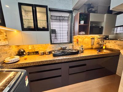 Kitchen Image of 1050 Sq.ft 2 BHK Apartment / Flat for sale in Airoli Navi Mumbai for Rs. 13000000