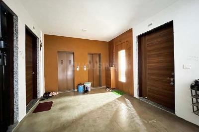 Lift Image of 1530 Sq.ft 2 BHK Apartment / Flat for sale in Nana Chiloda Ahmedabad for Rs. 8000000