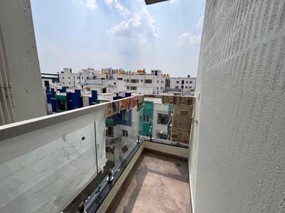Balcony Image of 800 Sq.ft 1 BHK Apartment / Flat for rent in Kadubeesanahalli Bengaluru for Rs. 35000