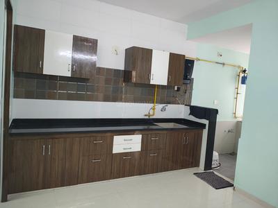 Kitchen Image of 1300 Sq.ft 2 BHK Apartment / Flat for rent in Saamarth Heaven 4, Chandkheda Ahmedabad for Rs. 21000