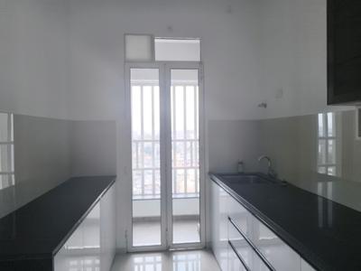 Kitchen Image of 750 Sq.ft 2 BHK Apartment / Flat for rent in Runwal The Central Park, Chinchwad Pune for Rs. 35000