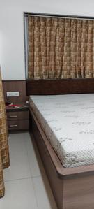 Bedroom Image of 1300 Sq.ft 3 BHK Apartment / Flat for rent in Vallabh Vidhyanagar Anand for Rs. 30000