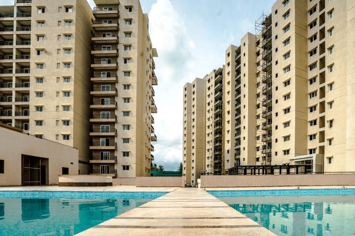 Century Breeze Main Image 1