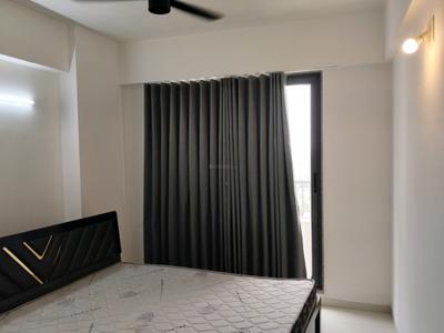 Bedroom Image of 3500 Sq.ft 3 BHK Apartment / Flat for rent in Rudra Keshav Skyline, Chandkheda Ahmedabad for Rs. 30000
