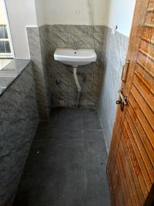 Bathroom Image of 550 Sq.ft 1 BHK Studio for rent in Gachibowli Hyderabad for Rs. 21000
