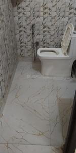 Bathroom Image of 150 Sq.ft 1 RK Independent House for rent in Kamla Nagar New Delhi for Rs. 12000