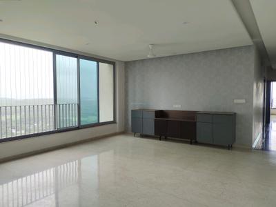 Living Room Image of 2190 Sq.ft 3 BHK Apartment / Flat for sale in Oberoi Esquire, Goregaon East Mumbai for Rs. 82800000