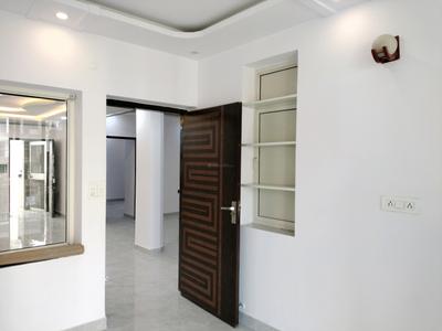 Bedroom Image of 2200 Sq.ft 4 BHK Apartment / Flat for sale in CGHS ShivLok Apartment by CGHS Group, Sector 6 Dwarka New Delhi for Rs. 31500000