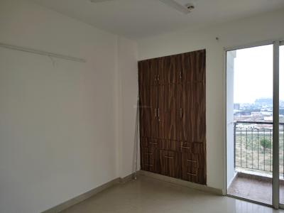 Bedroom Image of 953 Sq.ft 3 BHK Apartment / Flat for rent in Jaypee Aman, Aurangabad Noida for Rs. 17499