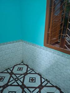 Bathroom Image of 700 Sq.ft 2 BHK Independent House for rent in Tinbatti More Siliguri for Rs. 9000