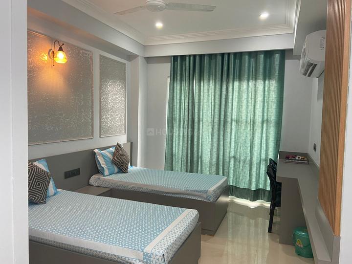 Bedroom Image of VIZIMA ELITE GIRLS HOSTEL &amp; PG in Sector 58, Noida