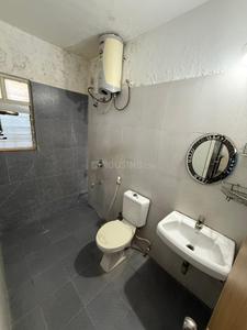 Bathroom Image of 1300 Sq.ft 2 BHK Villa for rent in Manjari Greens Annexe, Hadapsar Pune for Rs. 36000