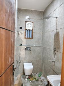 Common Bathroom One Image of 1100 Sq.ft 3 BHK Apartment / Flat for sale in Deenpur New Delhi for Rs. 7100000