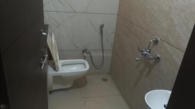 Bathroom Image of 650 Sq.ft 1 BHK Builder Floor for rent in Limbodi Indore for Rs. 9000