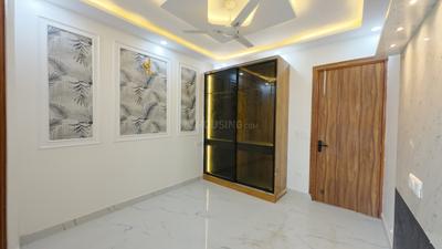 Bedroom Image of 950 Sq.ft 3 BHK Builder Floor for sale in Sector 14 Dwarka New Delhi for Rs. 7800000