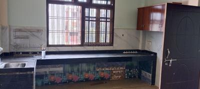 Kitchen Image of 600 Sq.ft 1 BHK Builder Floor for rent in Gomti Nagar Lucknow for Rs. 8000