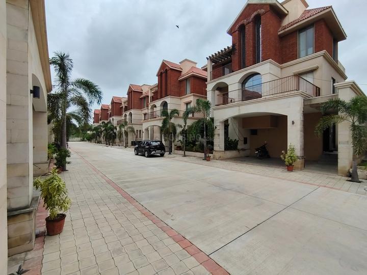 A Realty Main Image 1