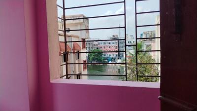 Bedroom Image of 850 Sq.ft 2 BHK Apartment / Flat for rent in Picnic Garden Kolkata for Rs. 11000