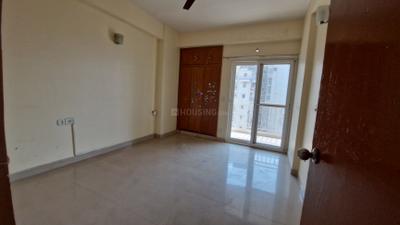 Bedroom Image of 1850 Sq.ft 3 BHK Apartment / Flat for sale in Mahagun Moderne, Sector 78 Noida for Rs. 29500000