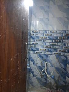 Common Bathroom Image of 1050 Sq.ft 2 BHK Apartment / Flat for sale in Sector 49 Noida for Rs. 3900000
