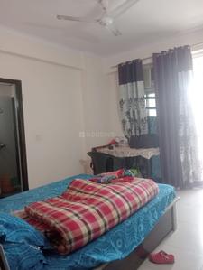 Bedroom Image of 1606 Sq.ft 3 BHK Apartment / Flat for sale in Mahagun Mascot, Crossings Republik Ghaziabad for Rs. 16000000