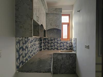 Kitchen Image of 750 Sq.ft 2 BHK Builder Floor for sale in DLF Ankur Vihar Ghaziabad for Rs. 2450698