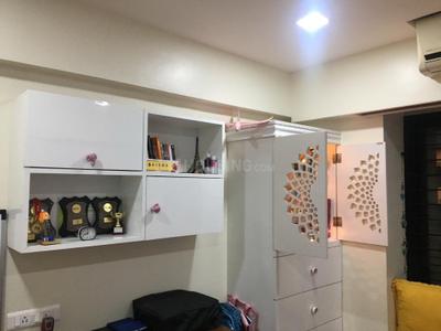 Kitchen Image of 1050 Sq.ft 2 BHK Apartment / Flat for rent in Kalyani Nagar Pune for Rs. 60000