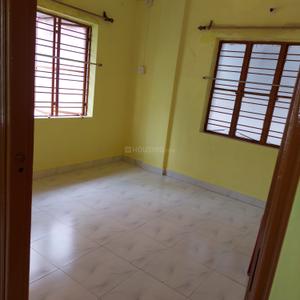 Bedroom Image of 850 Sq.ft 2 BHK Independent House for rent in Prince Anwar Shah Connector Kolkata for Rs. 18000