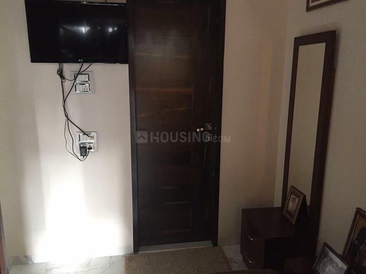 Khar West Bedroom 1