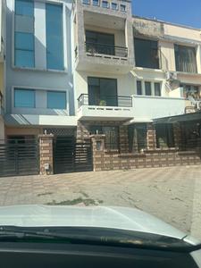 3 BHK Independent Builder Floor